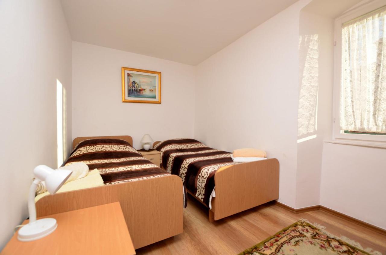 Stari Grad Apartamento