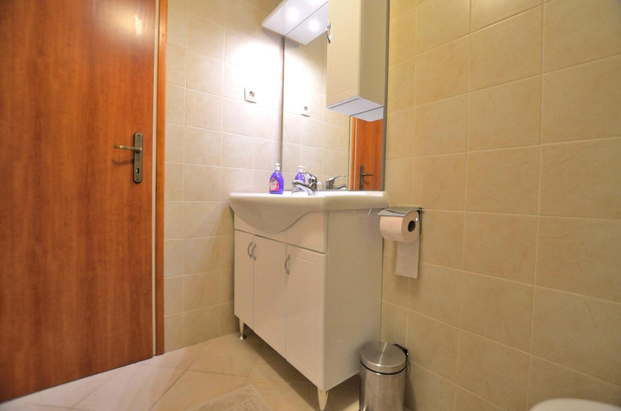 Stari Grad Apartamento *